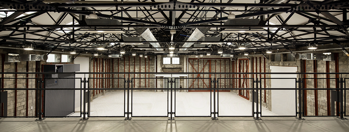 E HALL | SERVICE | Warehouse TERRADA